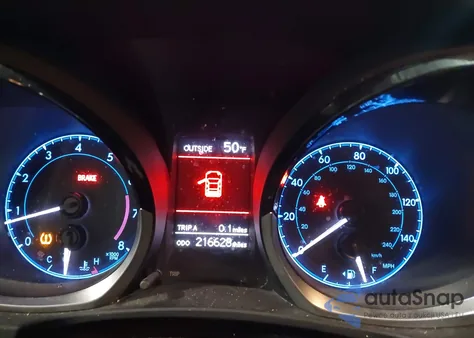 2014 Toyota Corolla S Plus z USA, uszkodzony, nr VIN 5YFBURHE3EP045495